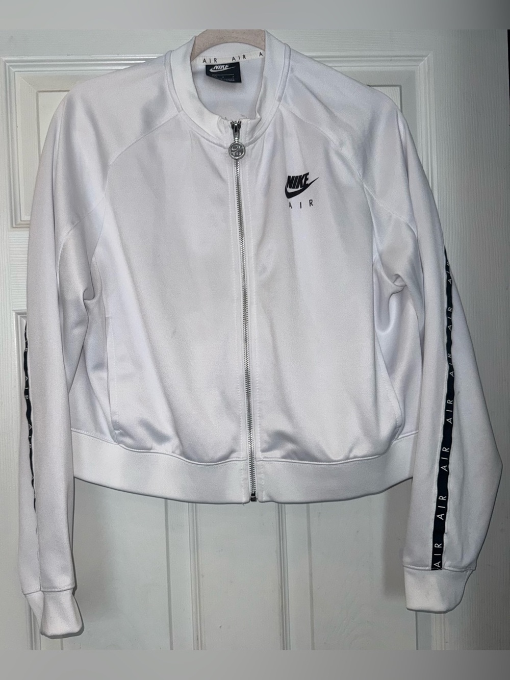 Nike Air Women's White Cropped Jacket